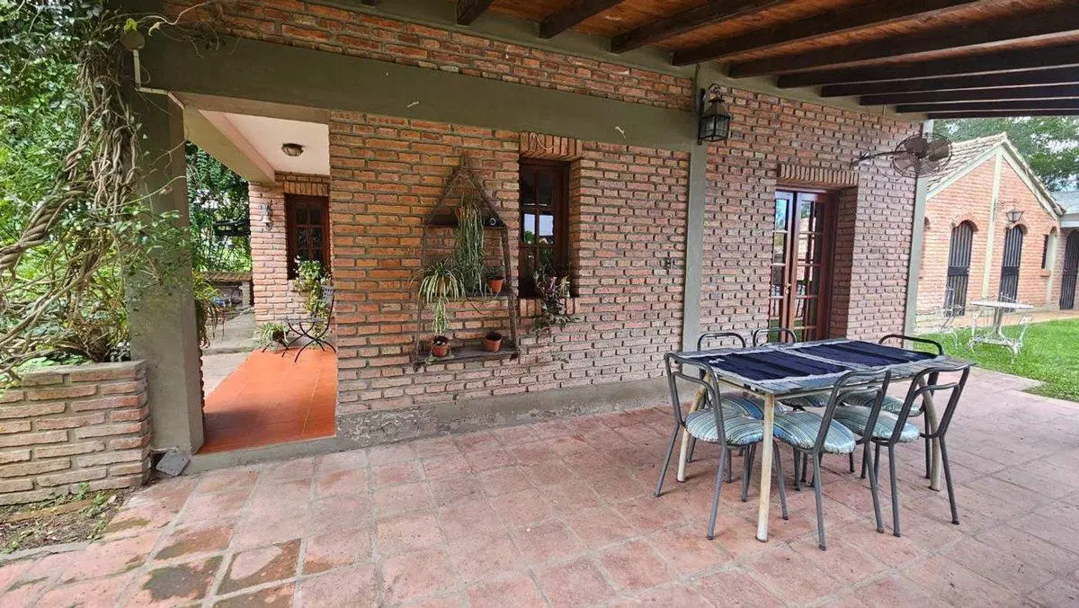 CASA VENTA SAN LORENZO 3 DORMITORIOS CON PILETA 4