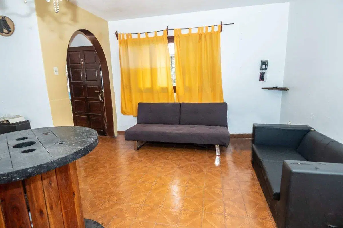 CASA 4 DORMITORIOS VENTA ZONA MACROCENTRO 2