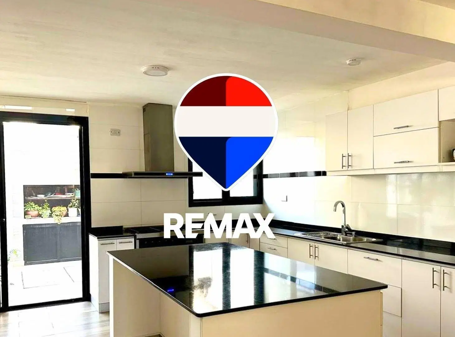 CASA DUPLEX A LA VENTA HUAICO APTA CREDITO 3 DORM 2