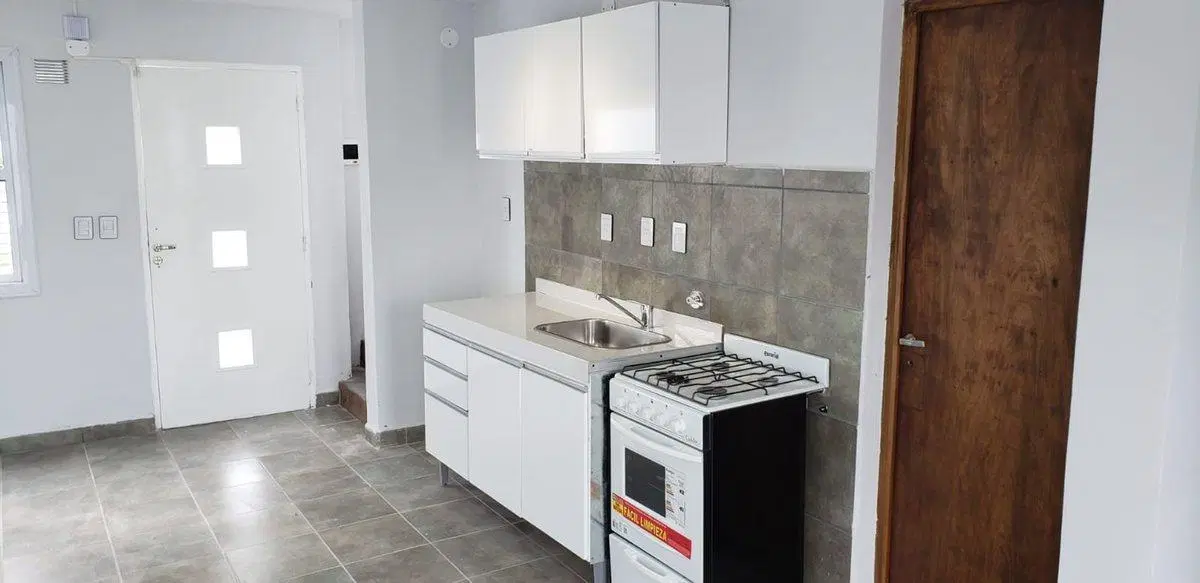DUPLEX 2 DORM VENTA ESTACION ALVARADO ZONA SUR 2