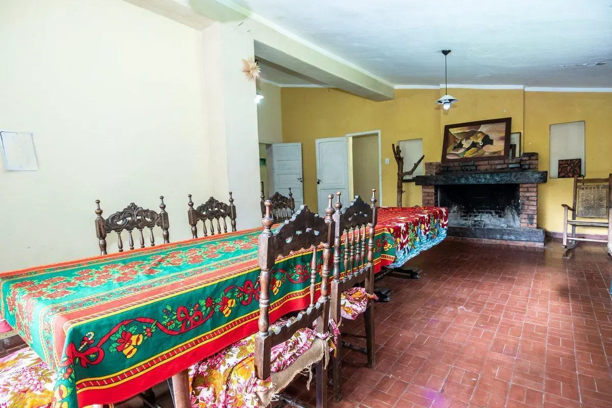 CASA 5 DORM VENTA EN EL ENCON CON PILETA SALTA 4