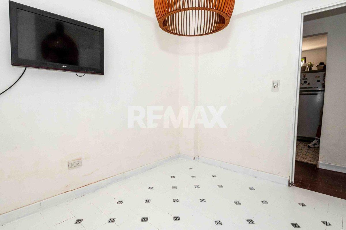 Foto de DEPARTAMENTO 4 DORMITORIOS VENTA B° BANCARIO, imagen 3