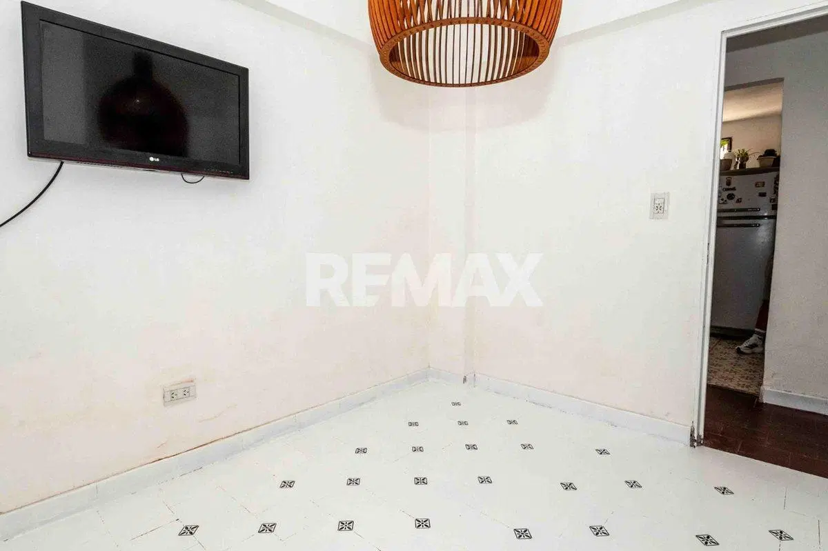 DEPARTAMENTO 4 DORMITORIOS VENTA B° BANCARIO 3