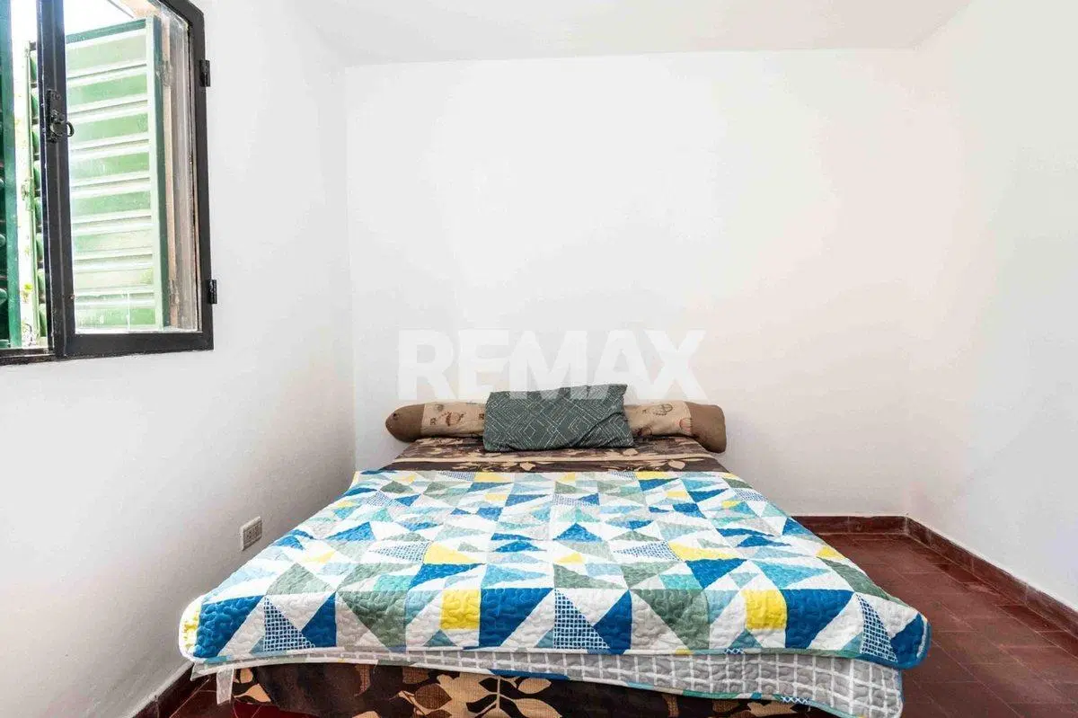 DEPARTAMENTO 4 DORMITORIOS VENTA B° BANCARIO 5