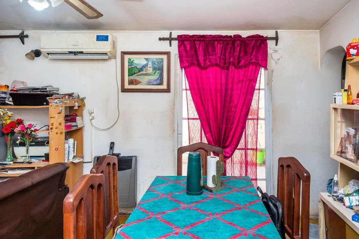 CASA VENTA SANTA LUCIA ZONA OESTE 5 DORMITORIOS 3