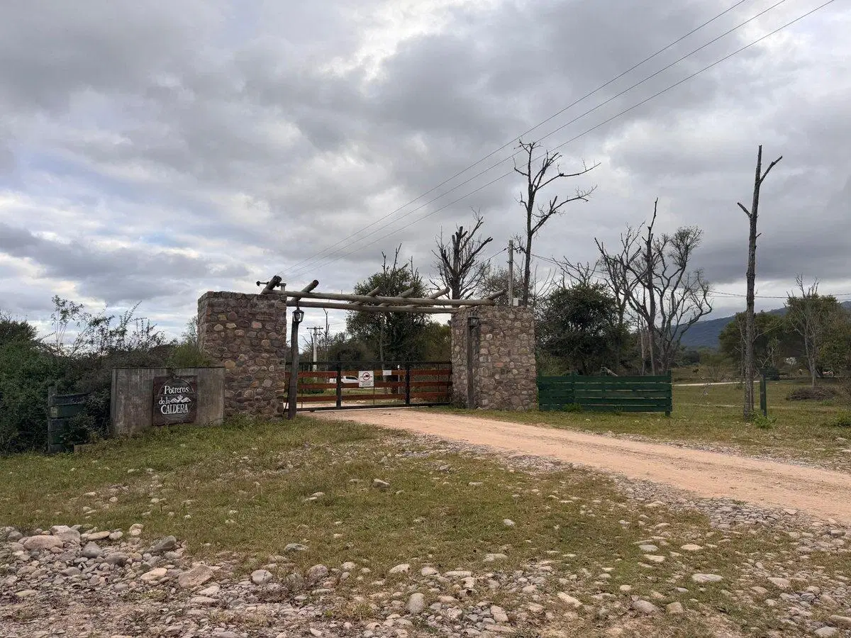 TERRENO EN VENTA EN POTREROS DE LA CALDERA 5.000M2 4