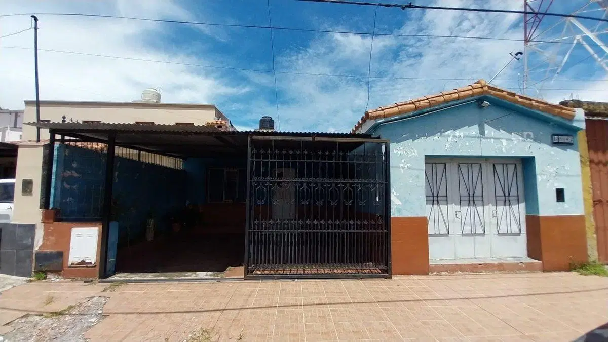 CASA 3 DORM VENTA B° FERROVIARIO A RECICLAR 5