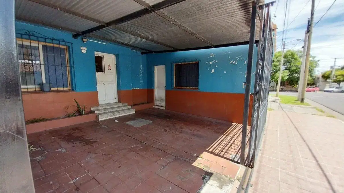 CASA 3 DORM VENTA B° FERROVIARIO A RECICLAR 2