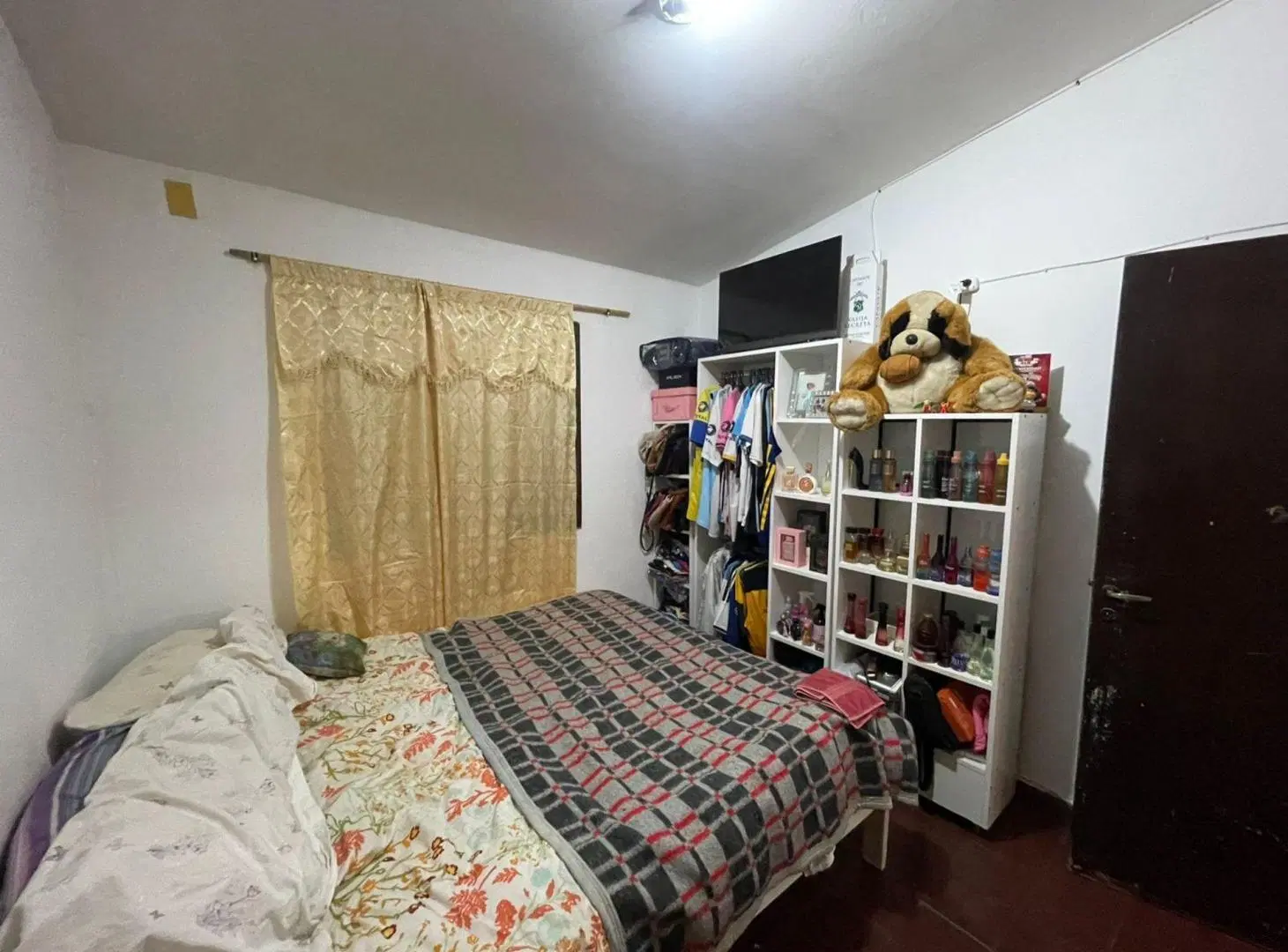 CASA EN VENTA CAFAYATE ZONA CENTRO 4 DORMITORIOS 3