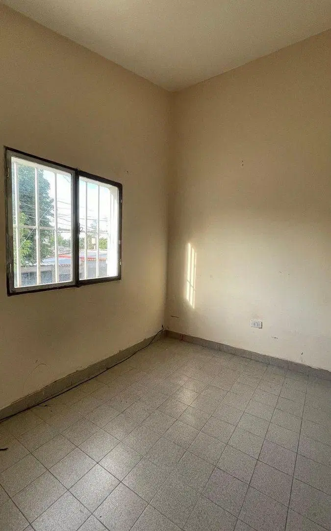 CASA 3 DORMITORIOS VENTA BARRIO LIMACHE ZONA SUR 5