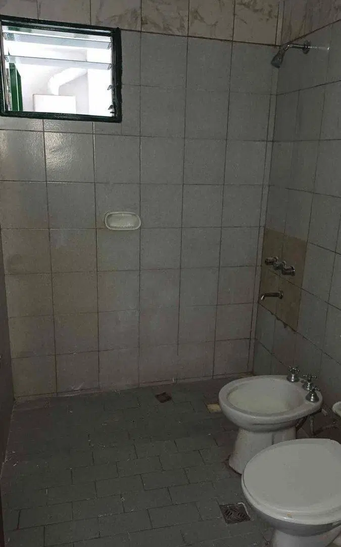 DEPARTAMENTO VENTA EN B° JUAN PABLO II ZONA SUR 8