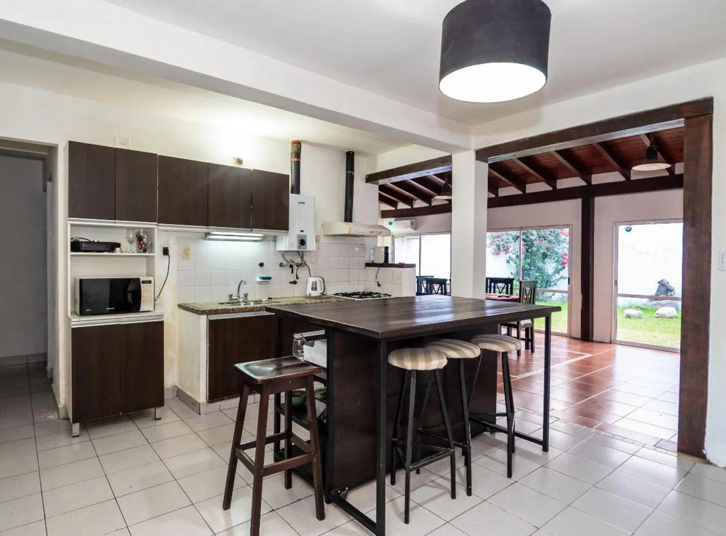CASA EN VENTA BARRIO EL HUAICO 3 DORMITORIOS 2