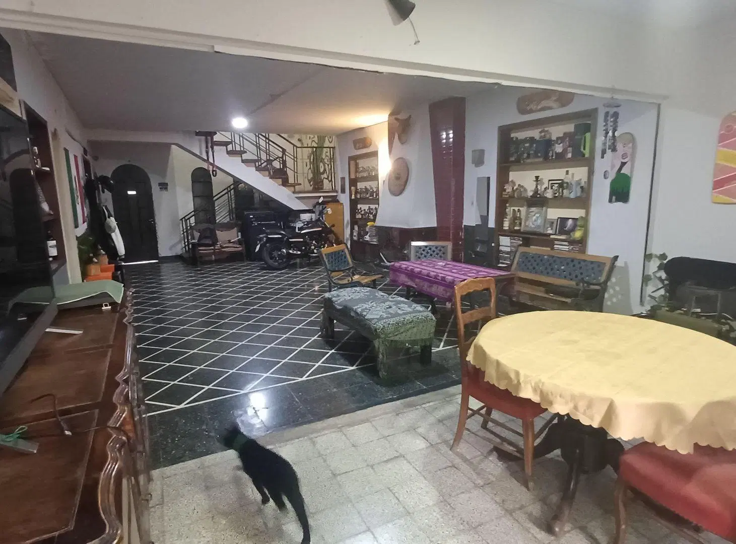 CASA VENTA CON LOCALES CENTRO APTA CREDITO 5