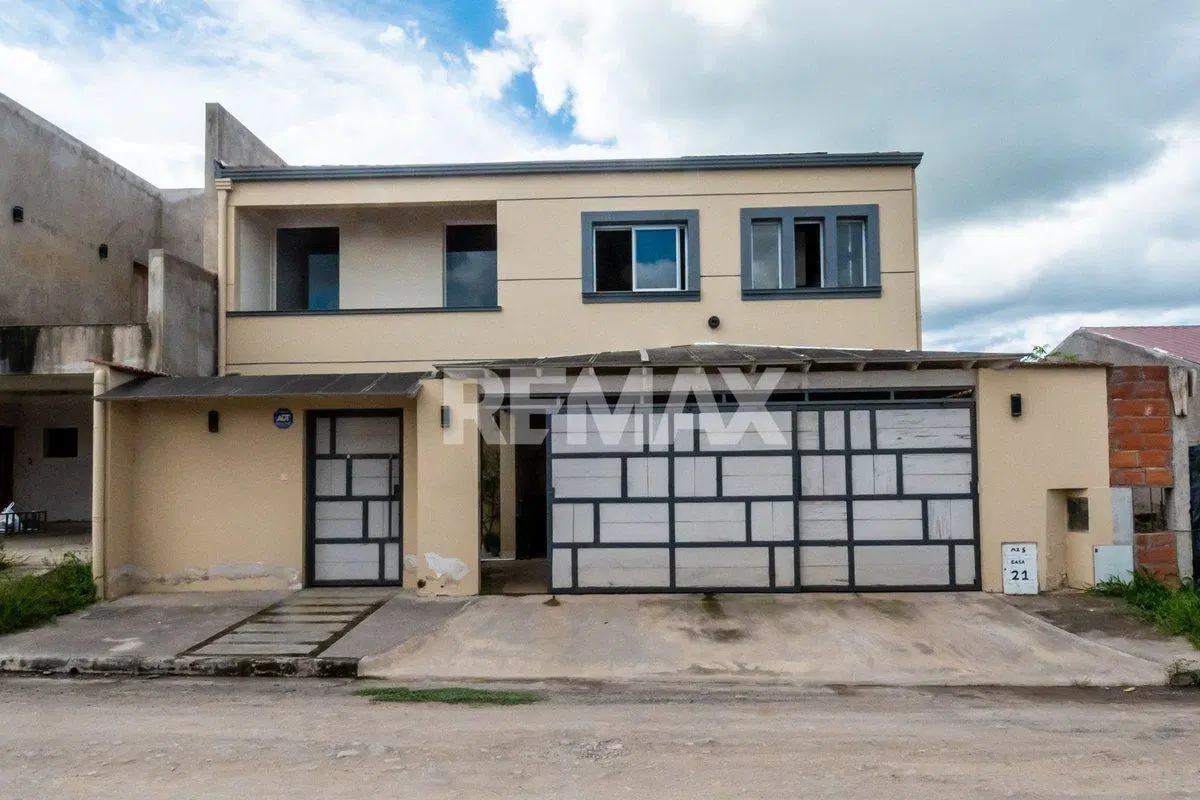CASA VENTA VIA AURELIA ZONA AEROPUERTO 5