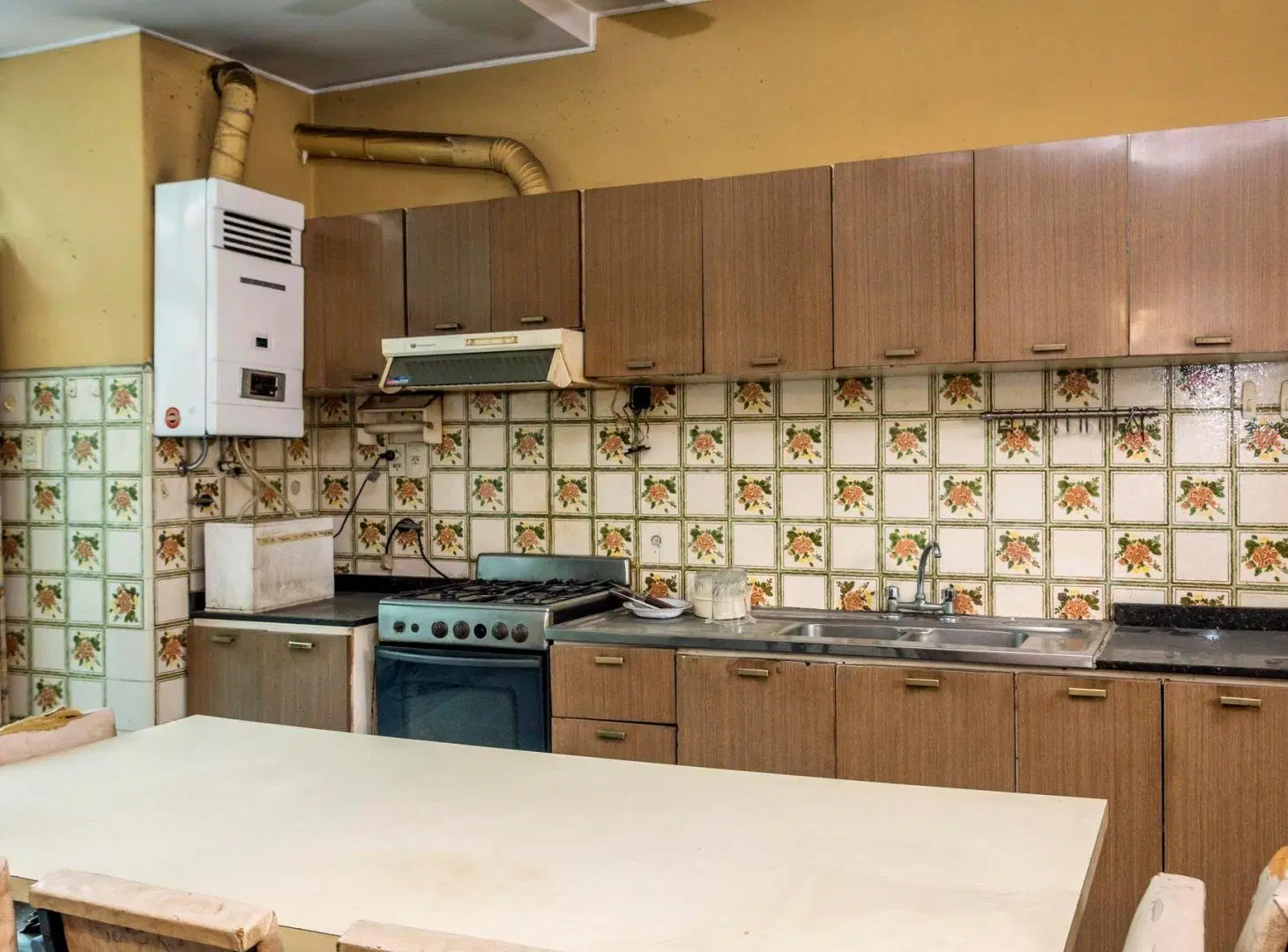 CASA 5 DORMITORIOS VENTA MACROCENTRO EN ESQUINA 3