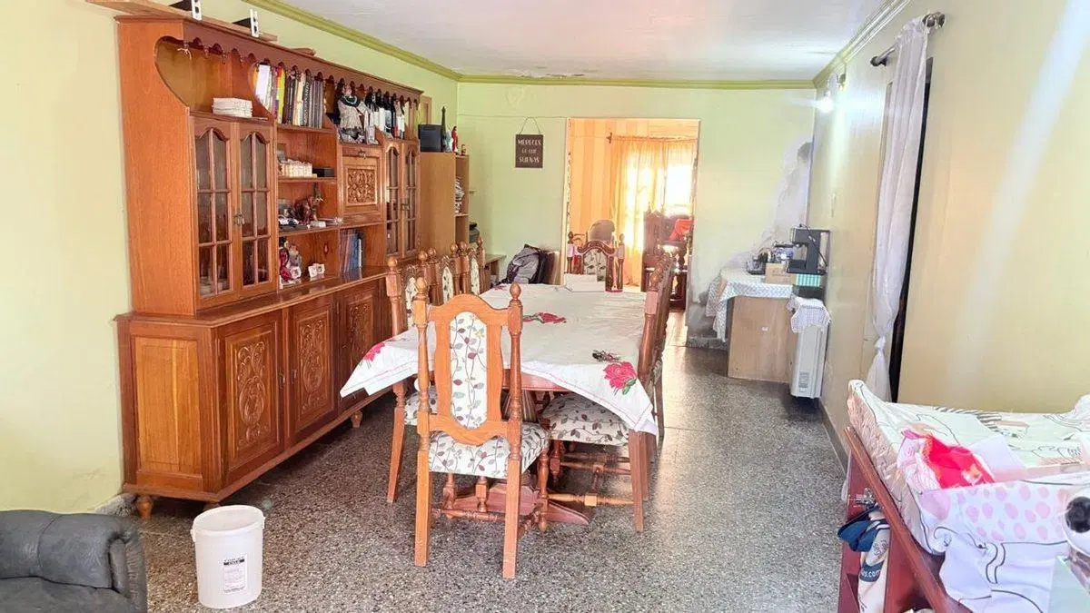 CASA 3 DORMITORIOS VENTA B° SANTA ANA 1 ZONA SUR 2