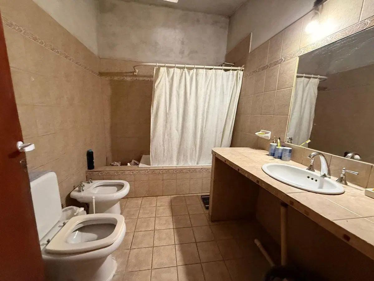 CASA VENTA B° PARQUE BELGRANO ZONA NORTE 5 DORM 8