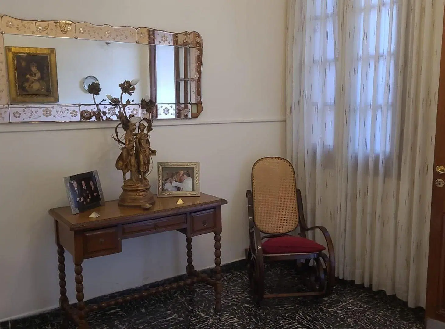 CASA VENTA CON LOCAL COMERCIAL CENTRO 4