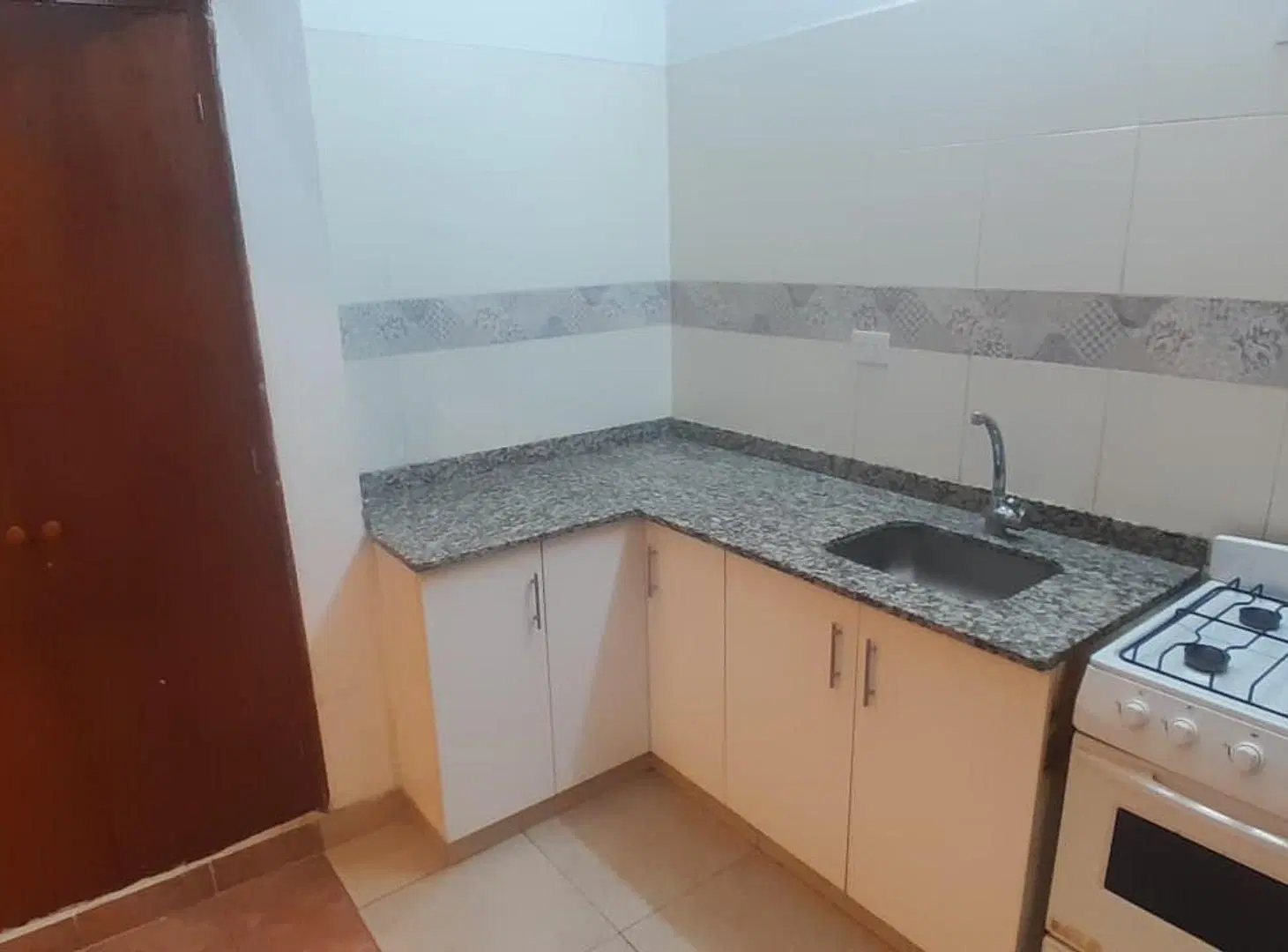 DEPARTAMENTO PB ALQUILER MACROCENTRO 2 DORMITORIOS 5