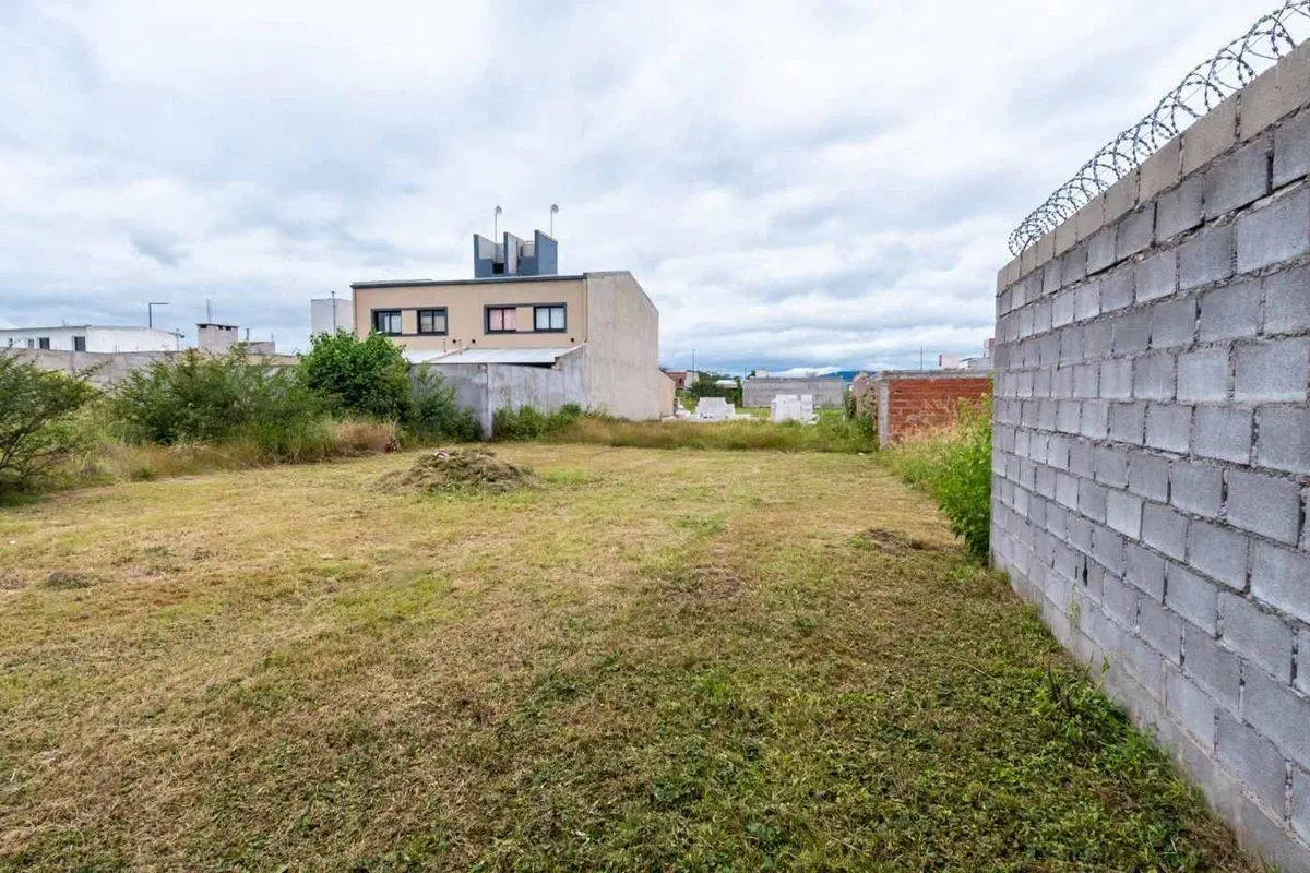 VENTA TERRENO VIA AURELIA PRIMERA ETAPA 324 m2 2