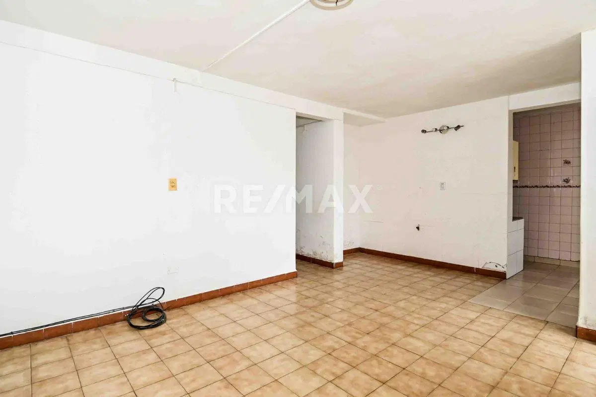 CASA 3 DORMITORIOS EN VENTA B° EL TRIBUNO ZONA SUR 5