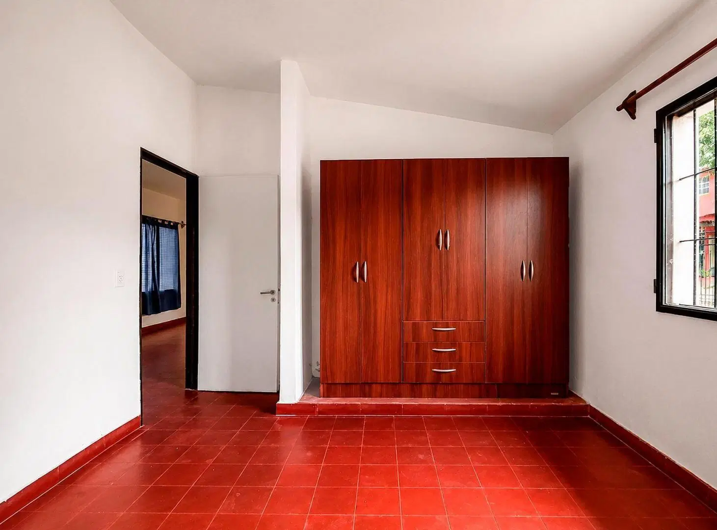 CASA VENTA CIUDAD DEL MILAGRO ZONA UNSA 3 DORM 5
