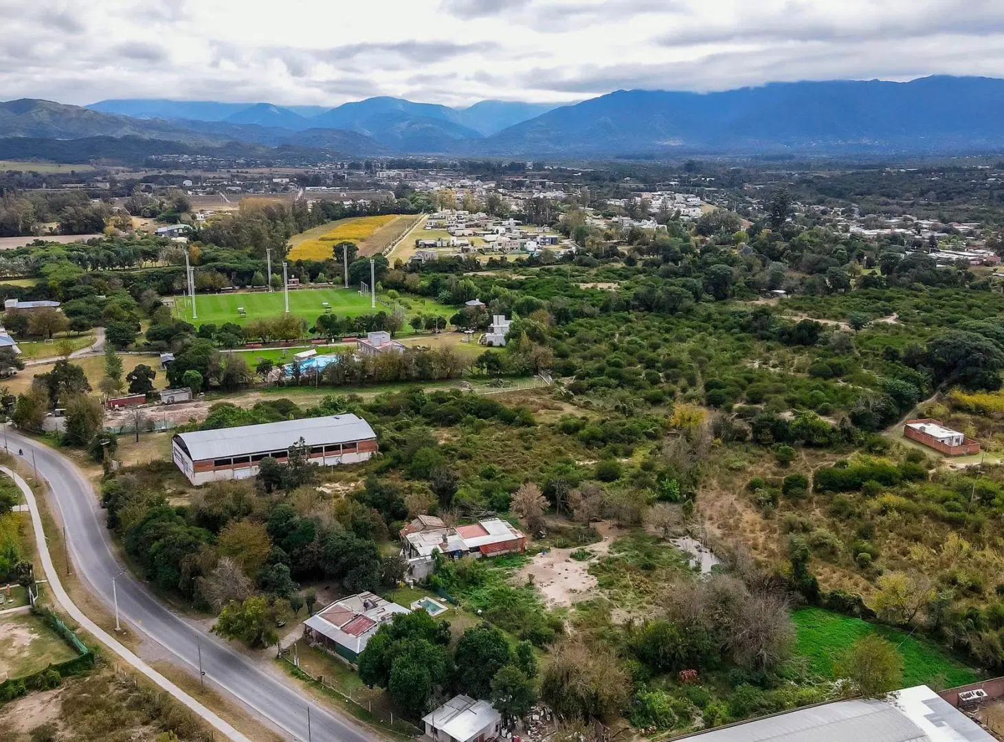 TERRENO EN VENTA ATOCHA SOBRE AV SOLIS PIZARRO 2