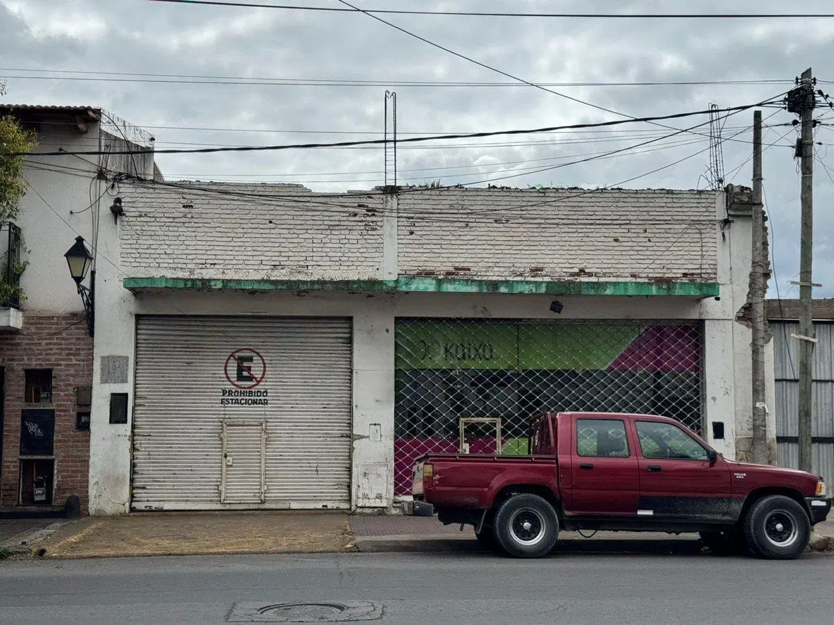 LOCAL COMERCIAL EN VENTA MACROCENTRO 8