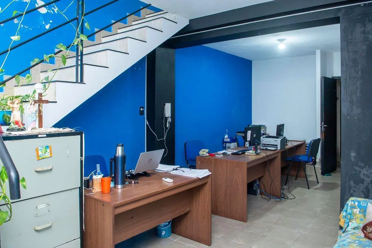 CASA A REMODELAR EN VENTA MACROCENTRO 275.92m2 5
