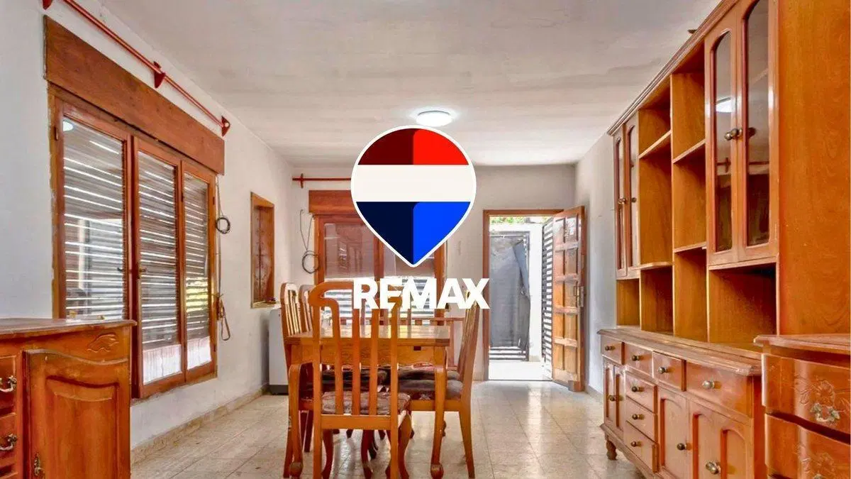 CASA A REMODELAR EN VENTA MACROCENTRO 275.92m2 3