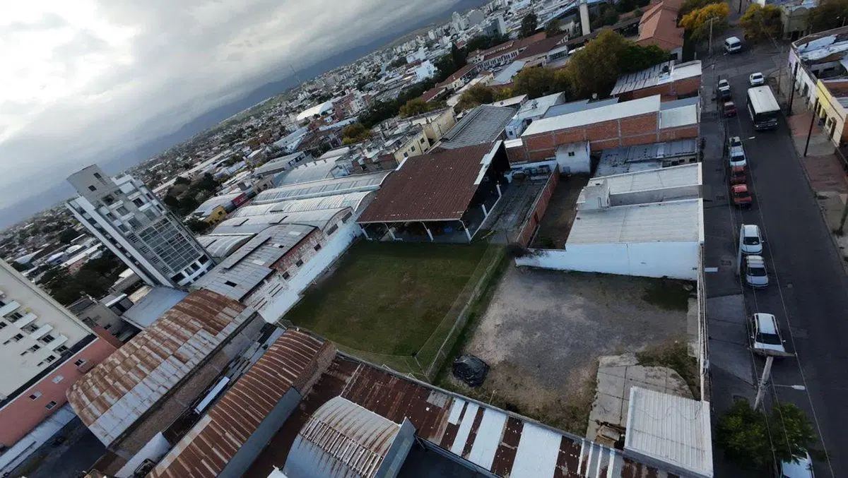 TERRENO VENTA DE 2671 M2 MACROCENTRO 2