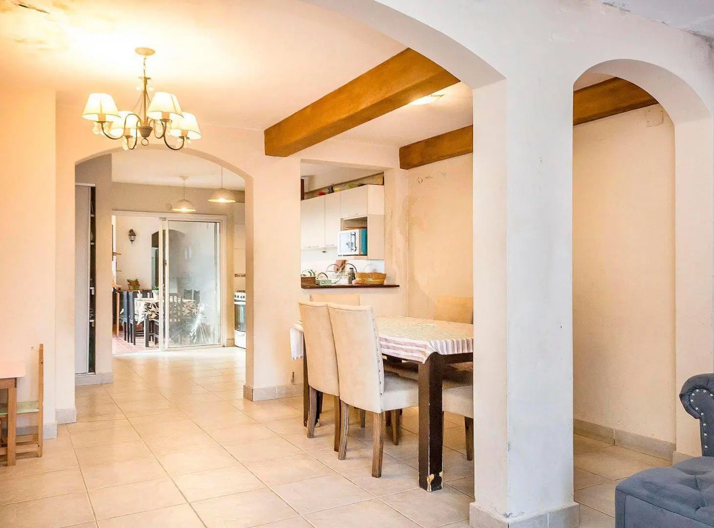 CASA EN VENTA BARRIO MIRASOLES ZONA NORTE 3 DORM 4