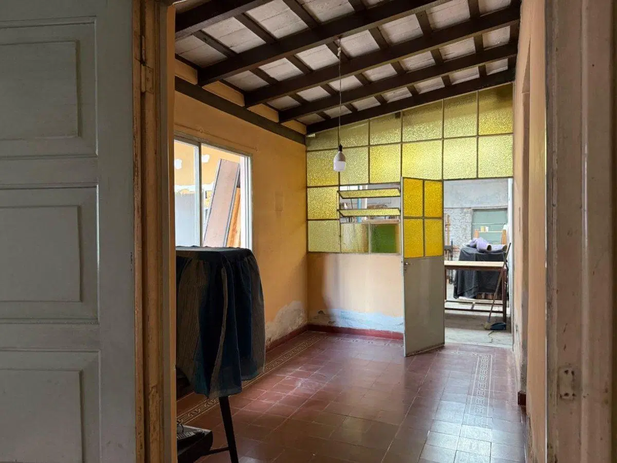 CASA 2 DORMITORIOS VENTA ZONA MACROCENTRO 300M2 2