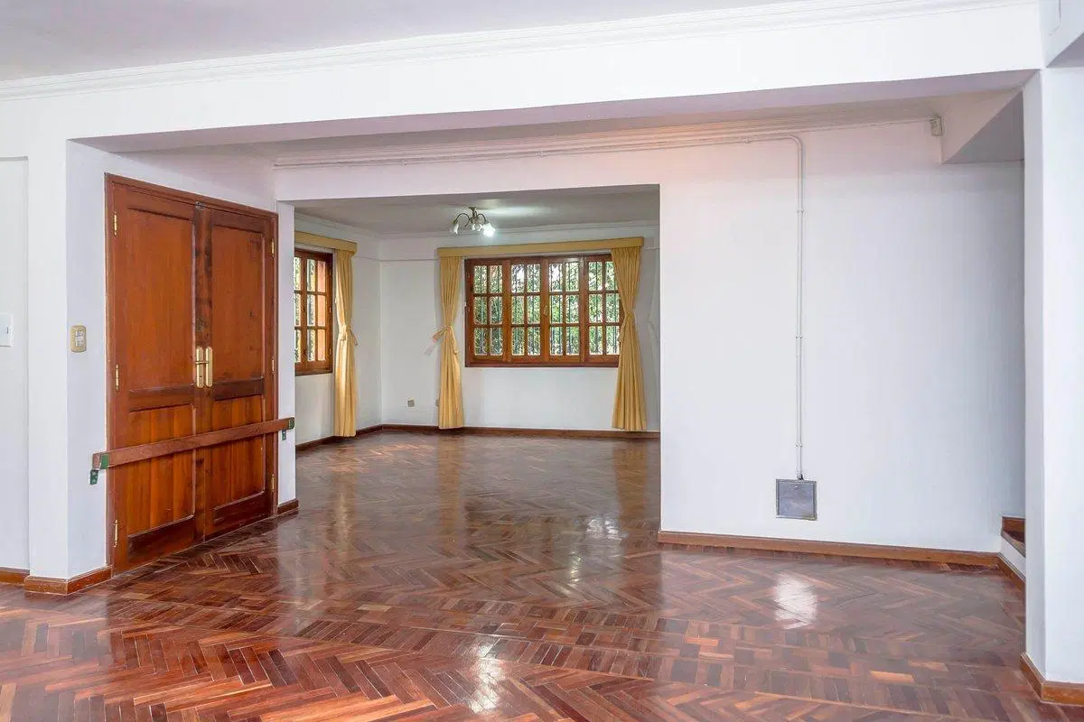 CASA 5 DORMITORIOS VENTA ZONA MACROCENTRO 4