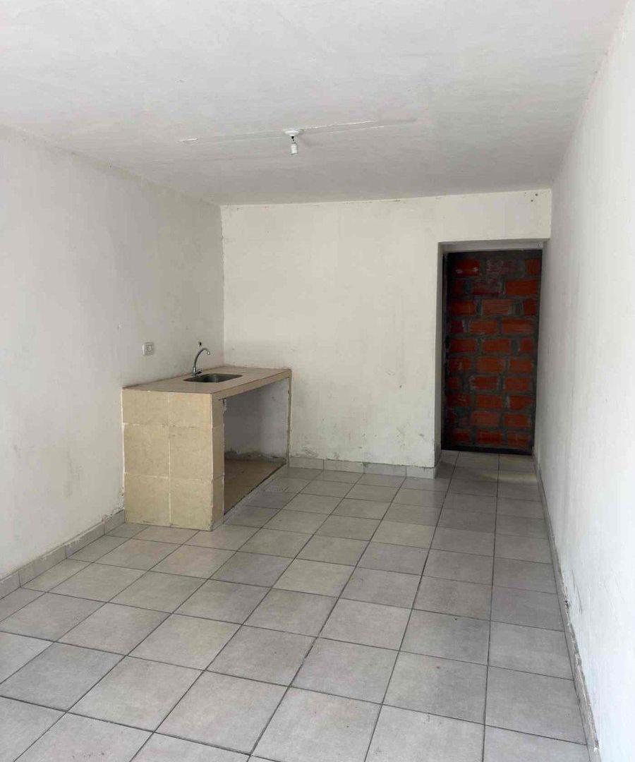 Foto de ALQUILER LOCAL COMERCIAL BARRIO SANTA LUCIA 25 M2, imagen 3