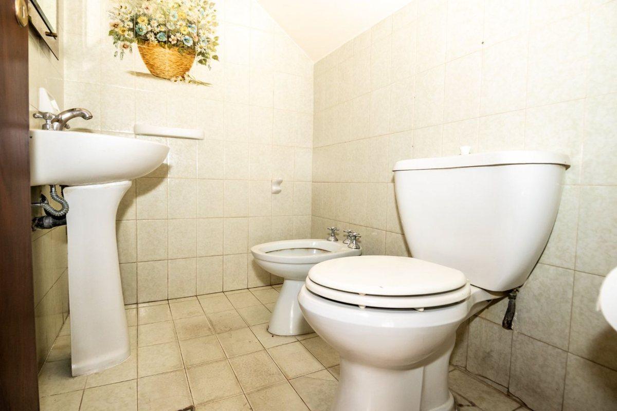 Foto de CASA ALQUILER COMERCIAL AV REYES CATOLICOS, imagen 1