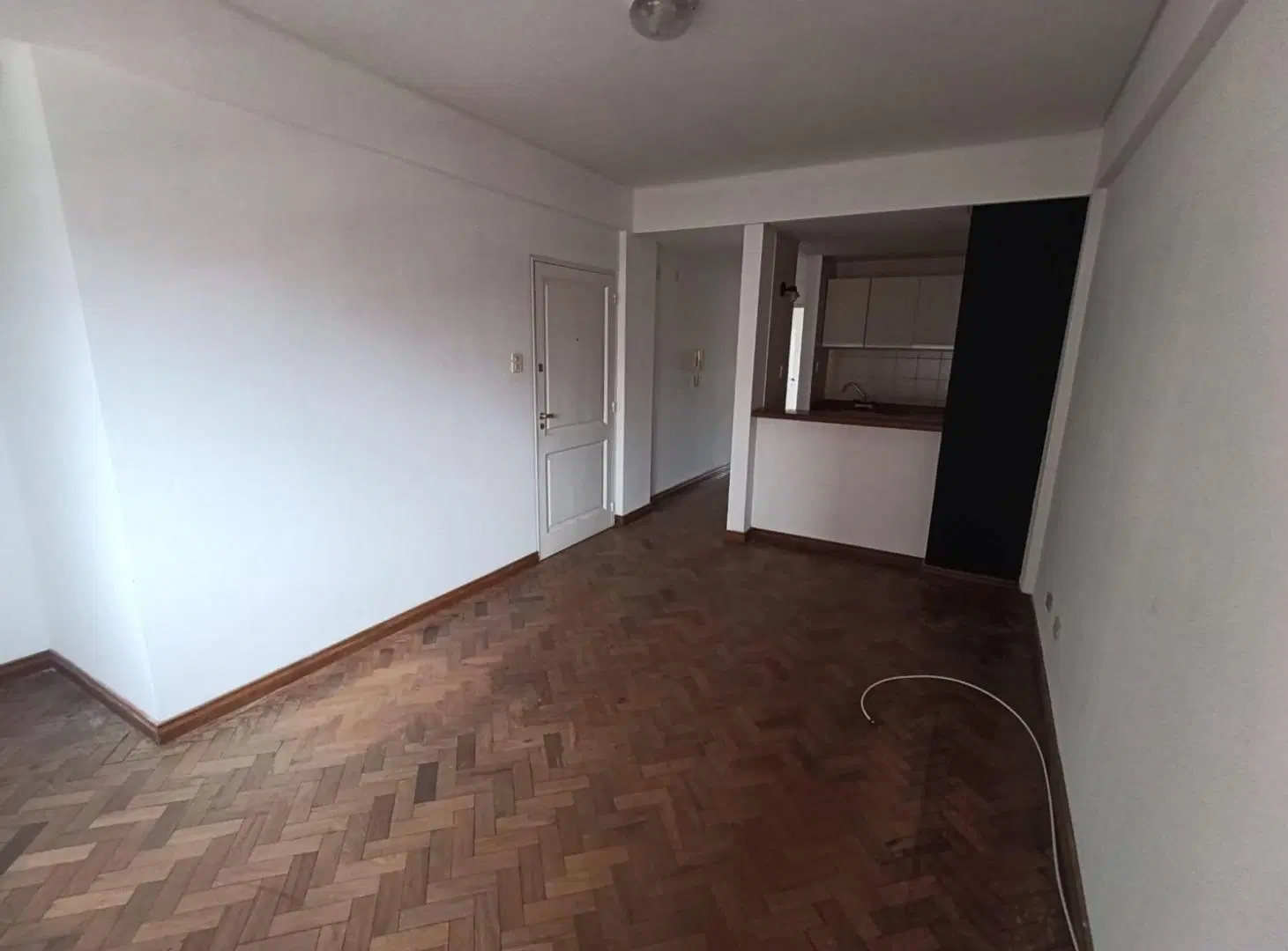 DEPARTAMENTO EN ALQUILER CON COCHERA Y BAULERA 2