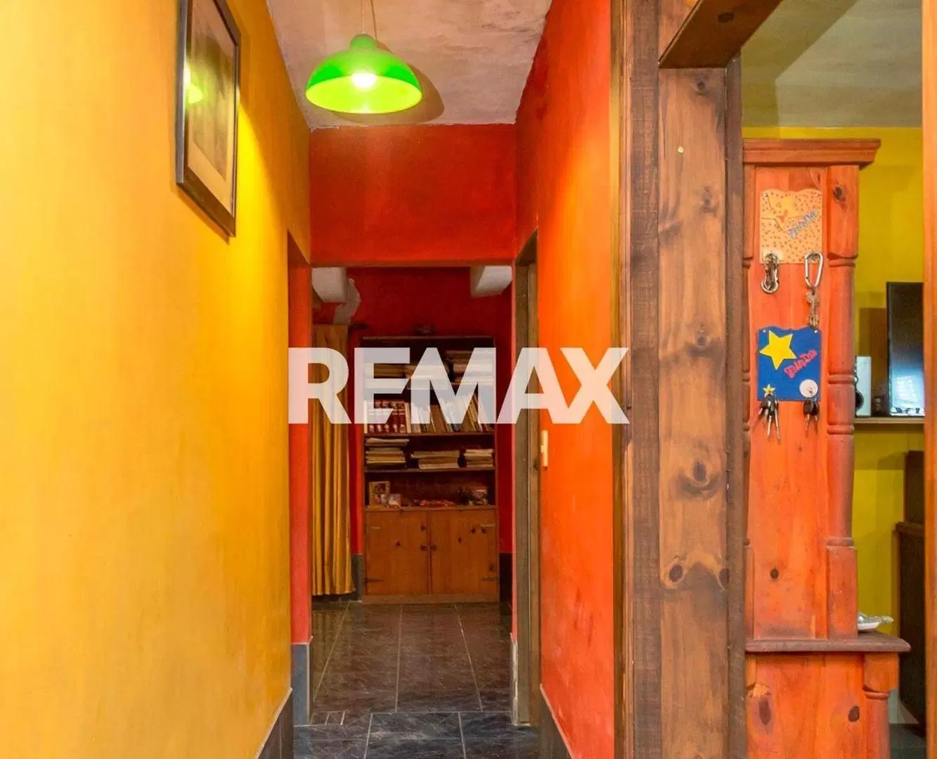 CASA ESQUINA EN VENTA ZONA SUR APTA CREDITO 5