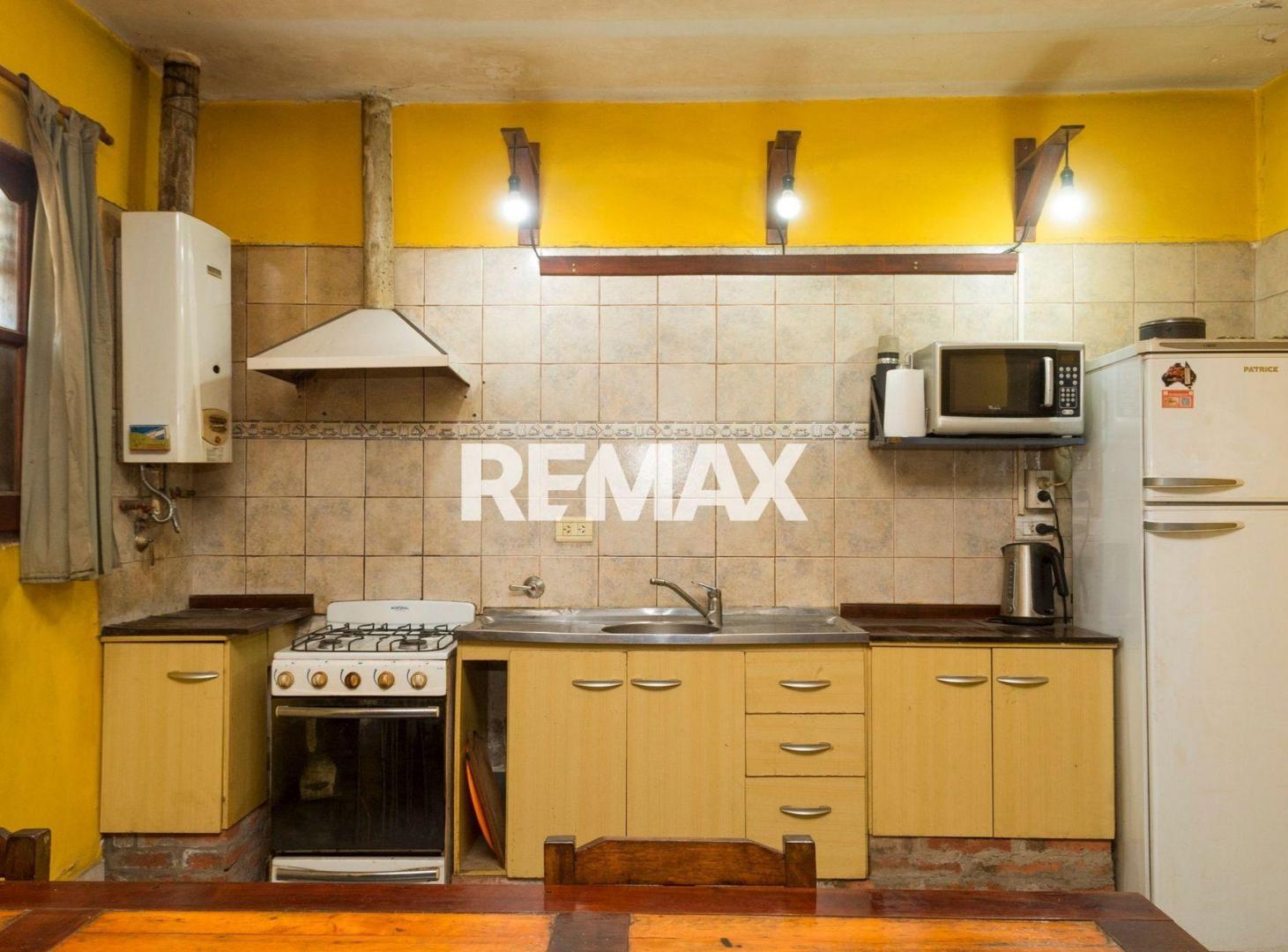 Foto de CASA ESQUINA EN VENTA ZONA SUR APTA CREDITO, imagen 2