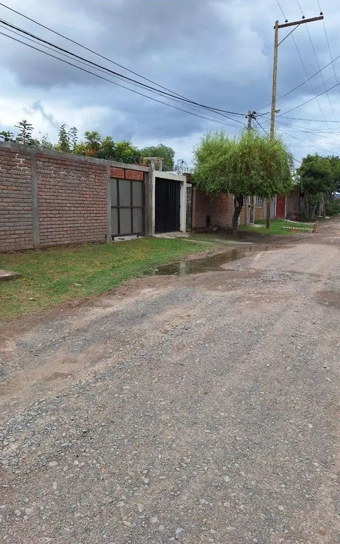 CASA VENTA B° SCALABRINI ORTIZ ZONA ESTE 2 DORM 4