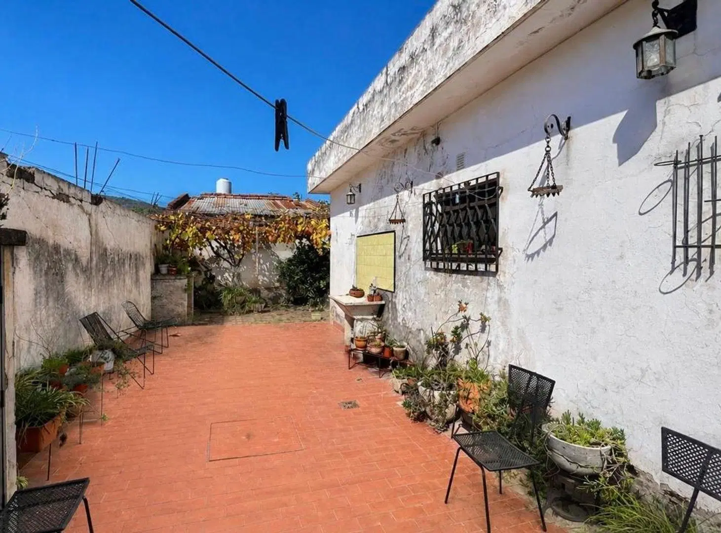 CASA VENTA ZONA TRES CERRITOS 5 DORMITORIOS 4