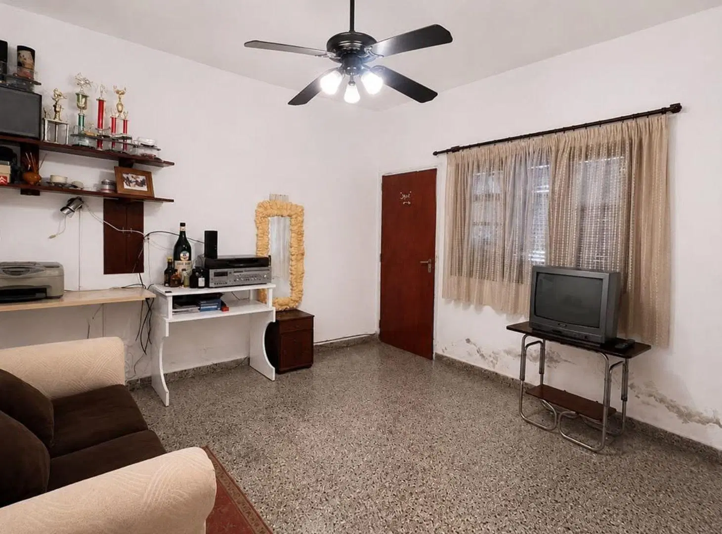 CASA VENTA ZONA TRES CERRITOS 5 DORMITORIOS 8