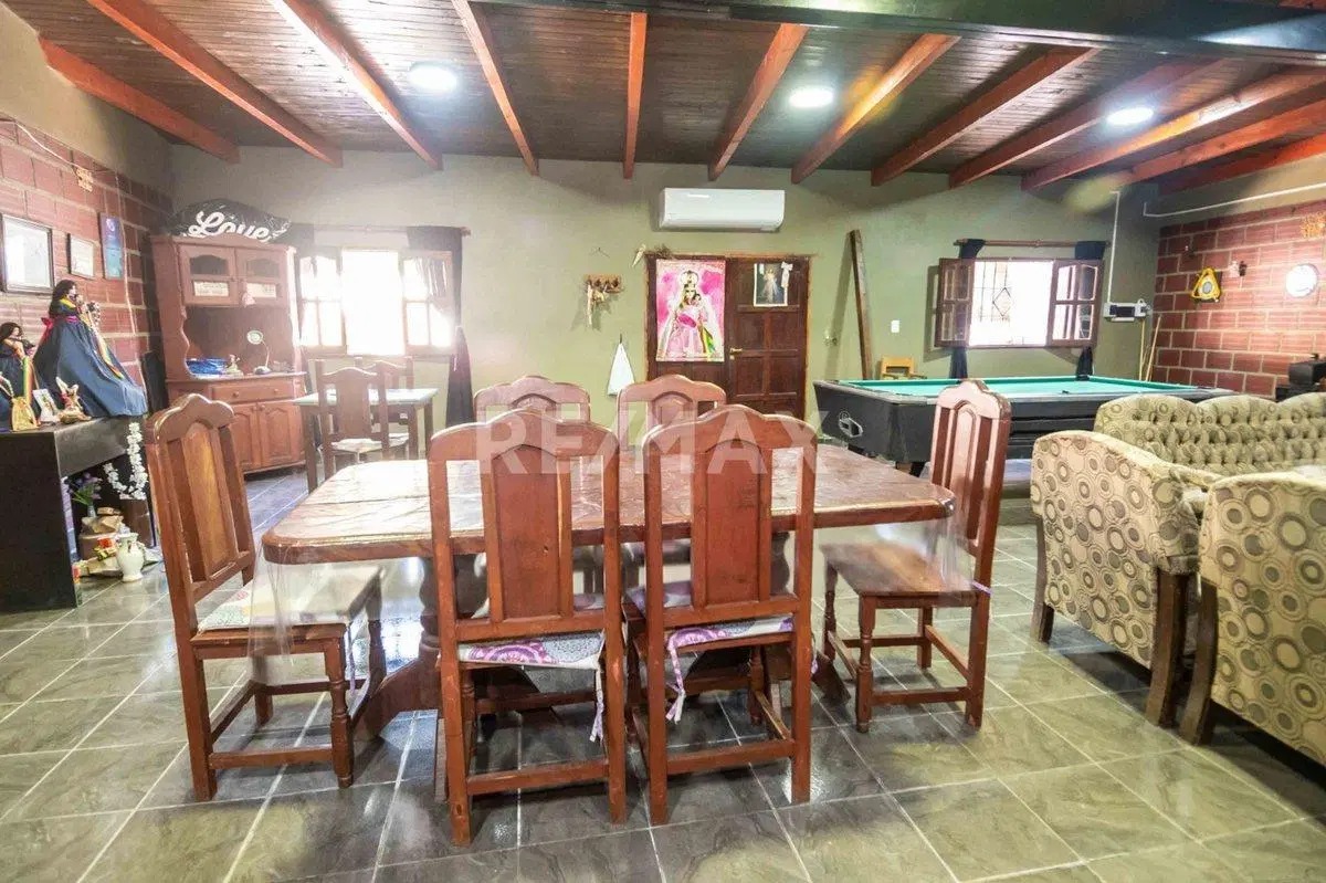 CASA VENTA O PERMUTA  B° SAN VICENTE CERRILLOS 8