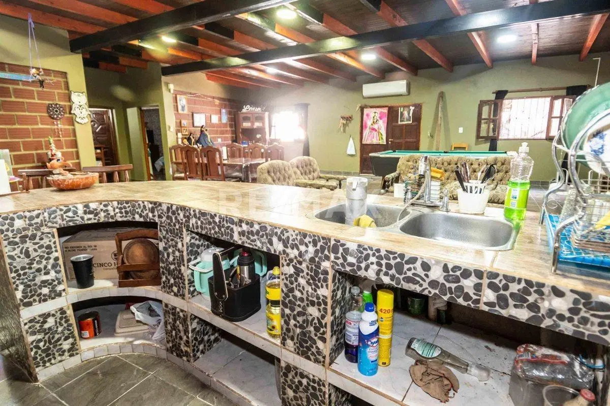 CASA VENTA O PERMUTA  B° SAN VICENTE CERRILLOS 3
