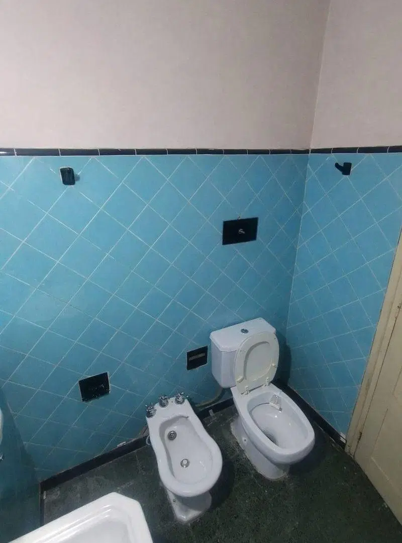 CASA VENTA A RECICLAR MACROCENTRO 3 DORM 4