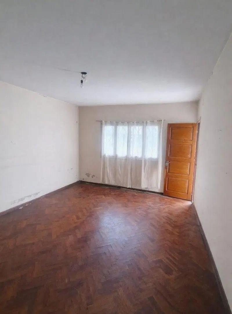 CASA VENTA A RECICLAR MACROCENTRO 3 DORM 5