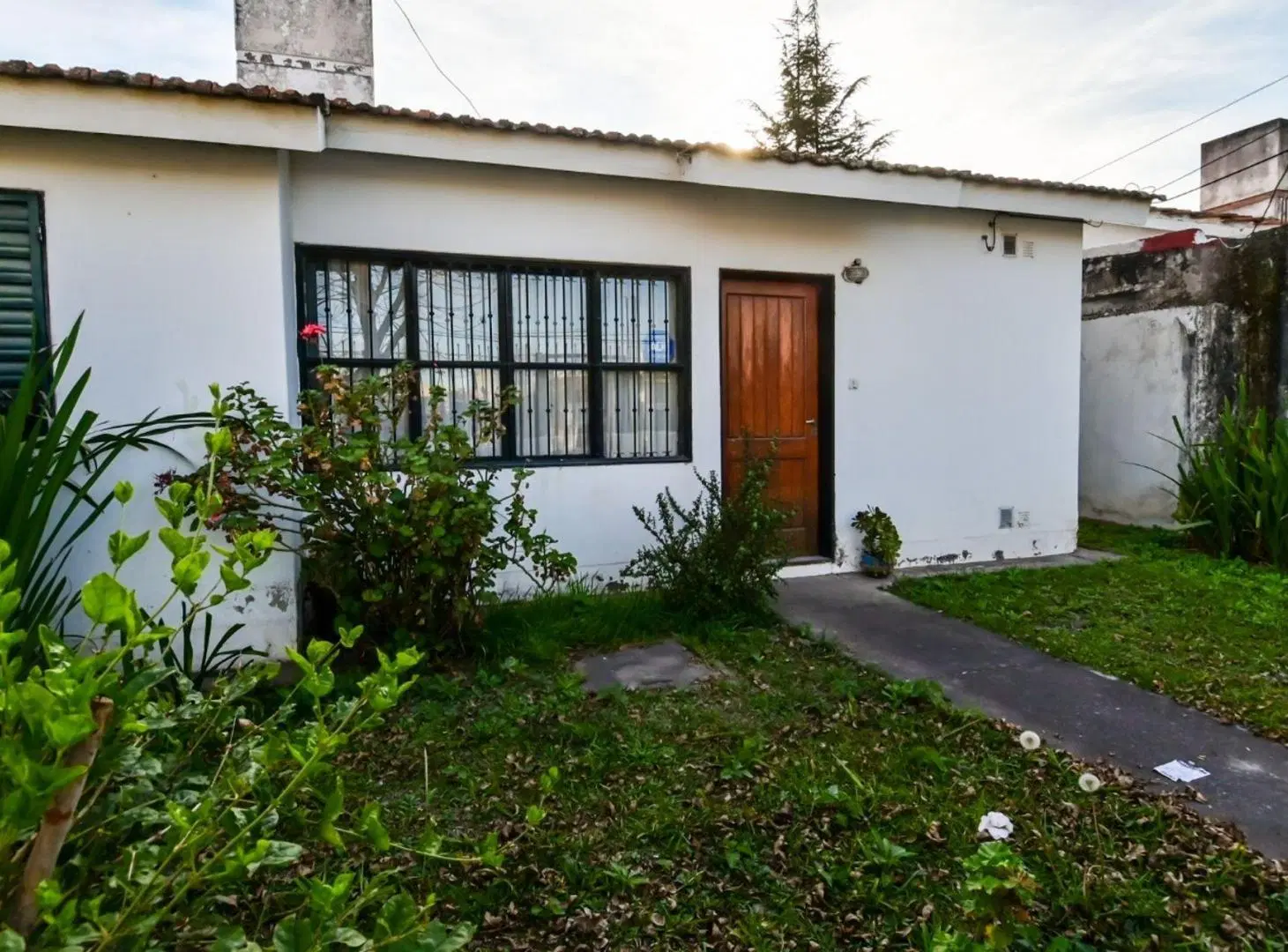 CASA VENTA DOCENTE SUR 3 DORMITORIOS APTO CREDITO 4