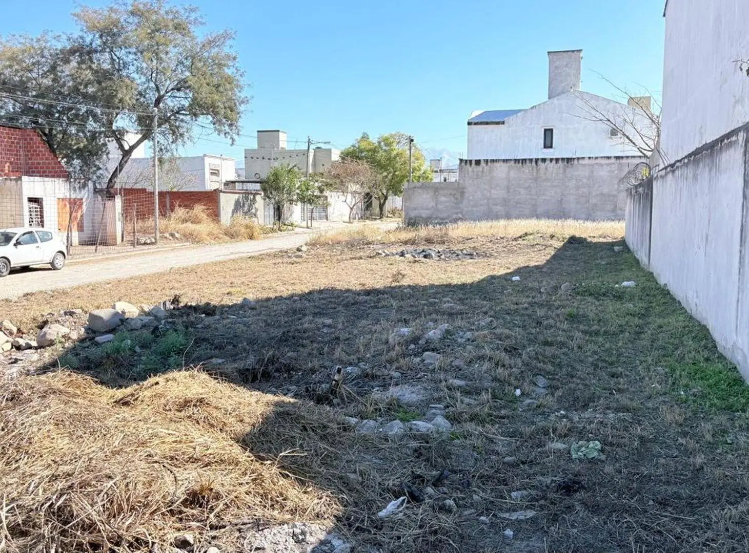 TERRENO VENTA ESQUINA PORTAL DE LESSER 5