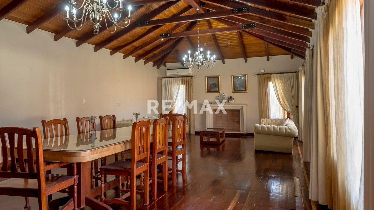 Foto de CASA 8 AMBIENTES 500 M2 VENTA LA LUCINDA NORTE, imagen 4