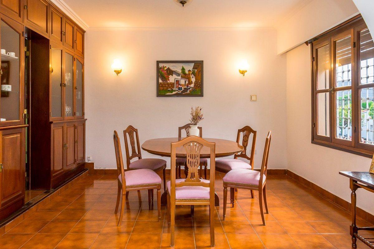 Foto de CASA DE 4 DORMITORIOS EN VENTA EN TRES CERRITOS, imagen 1